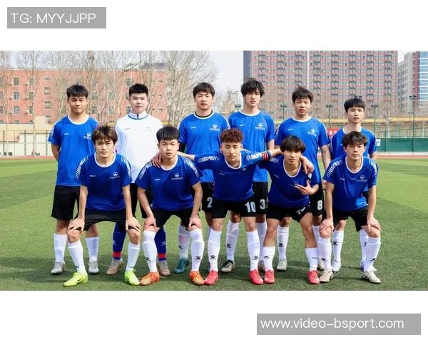 大学足球的挑战与乐趣如何平衡才能更好地提升球技与团队合作能力